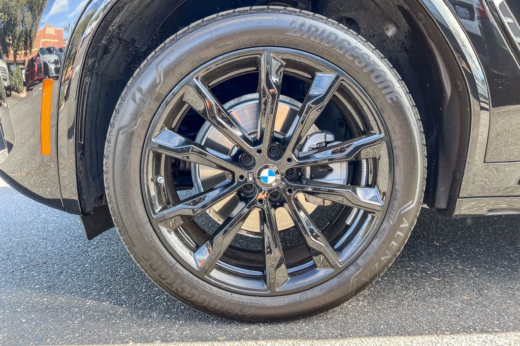 Certified 2024 BMW X3 sDrive30i w/ M Sport Package RWD image 9