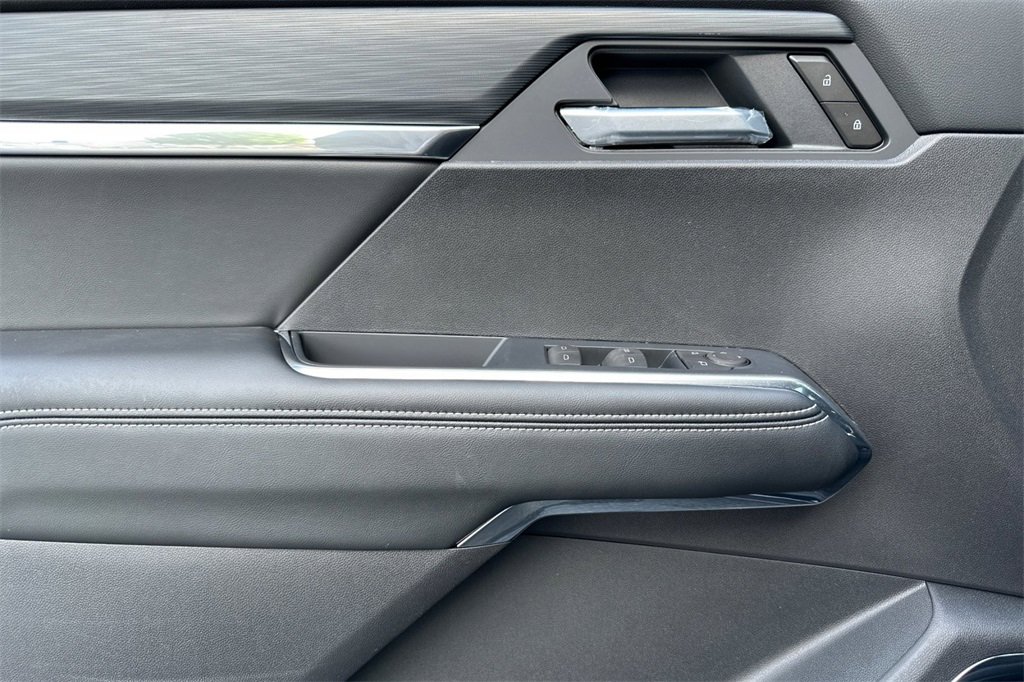 New 2025 GMC Acadia Elevation w/ Elevation Premium Package image 9