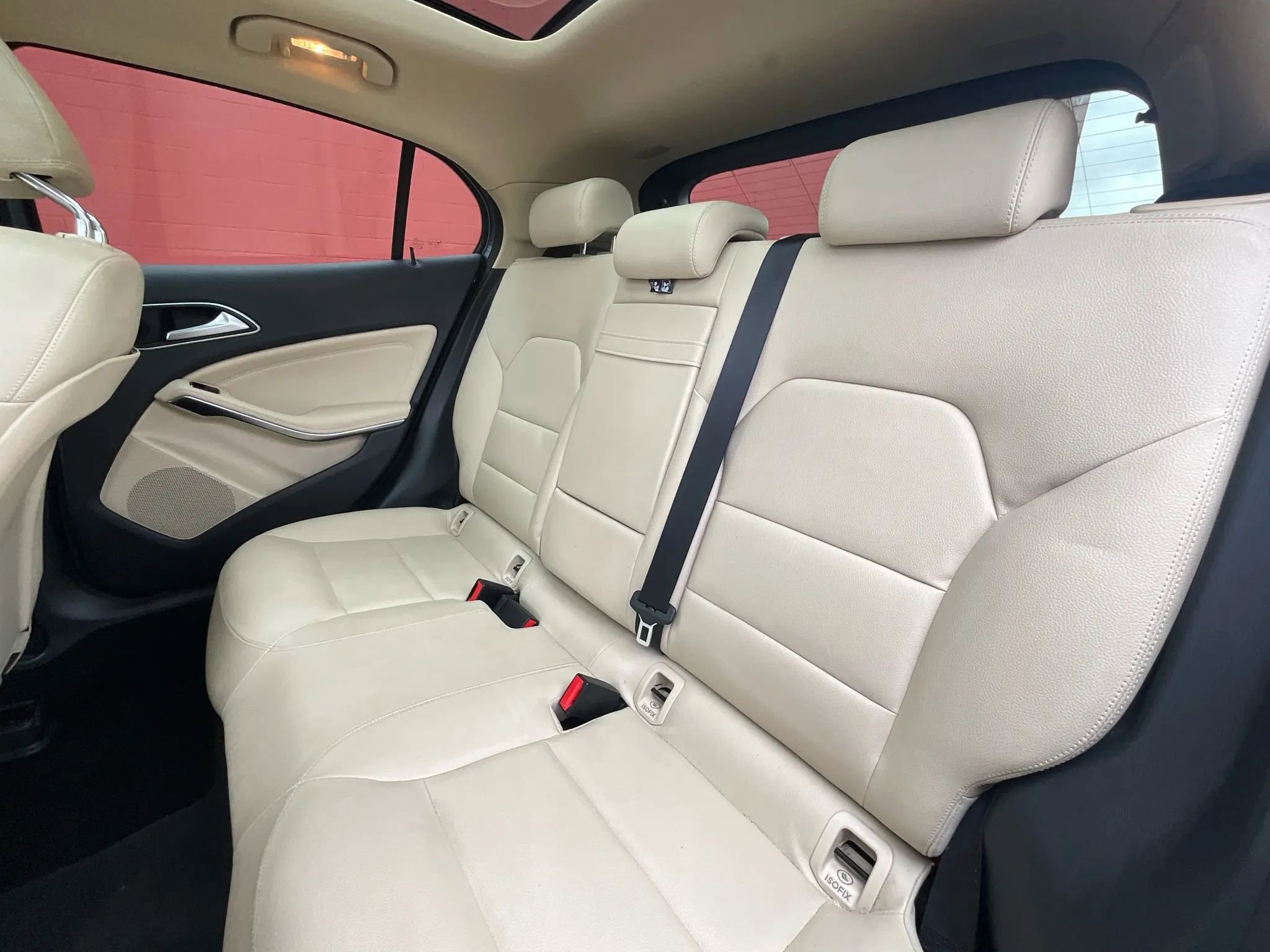 Used 2015 Mercedes-Benz GLA 250 GLA 250 4MATIC Sport Utility 4 image 12