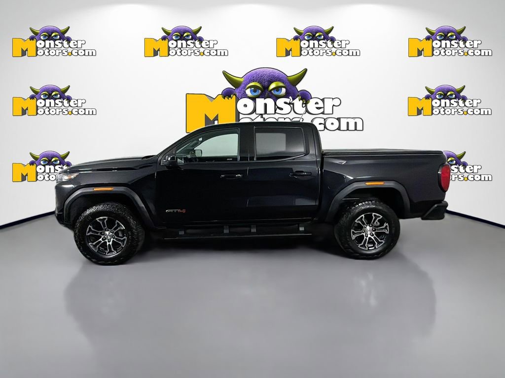 Used 2024 GMC Canyon AT4 w/ Technology Package AWD/4WD image 8