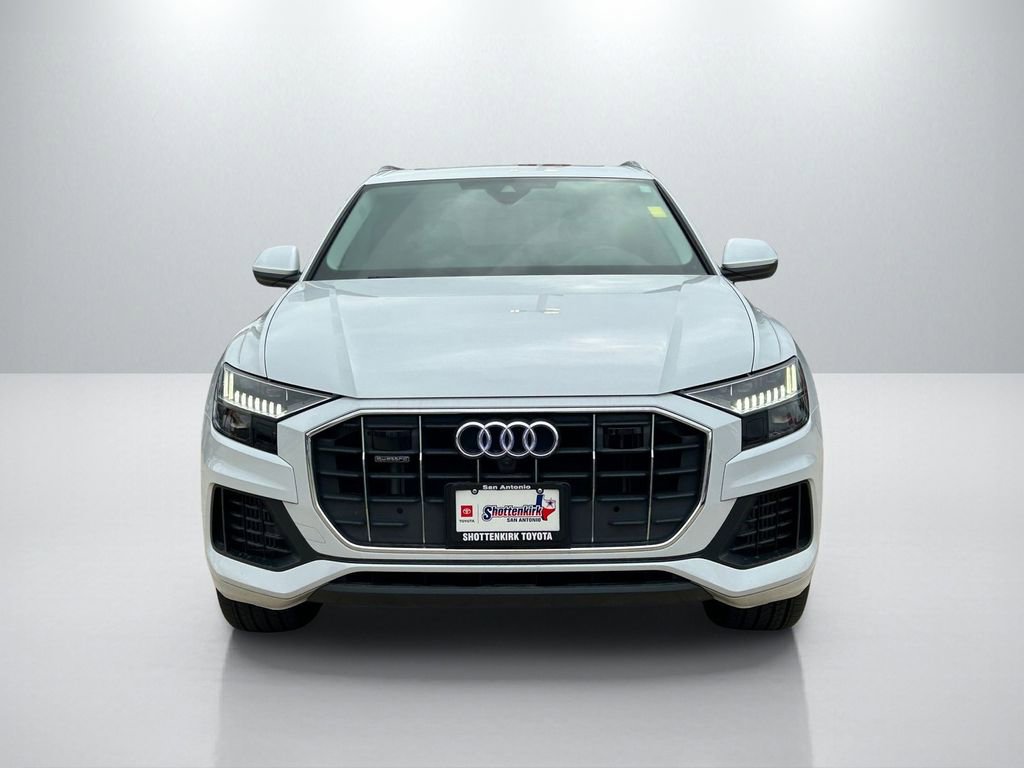 Used 2023 Audi Q8 Premium Plus w/ Premium Plus Package image 2