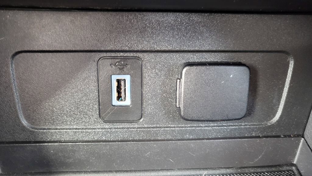 Used 2018 Ford Escape SE w/ SE Sync 3 Package image 33