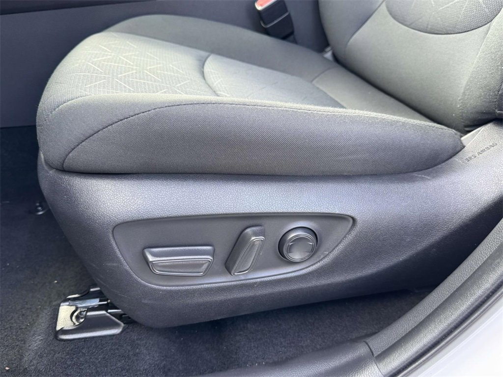 Used 2024 Toyota RAV4 XLE image 18