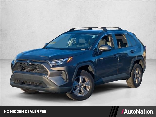 Used 2022 Toyota RAV4 XLE w/ Convenience Package FWD image 1