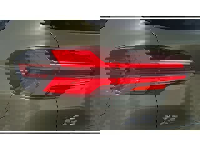 New 2026 BMW X5 xDrive50e image 8