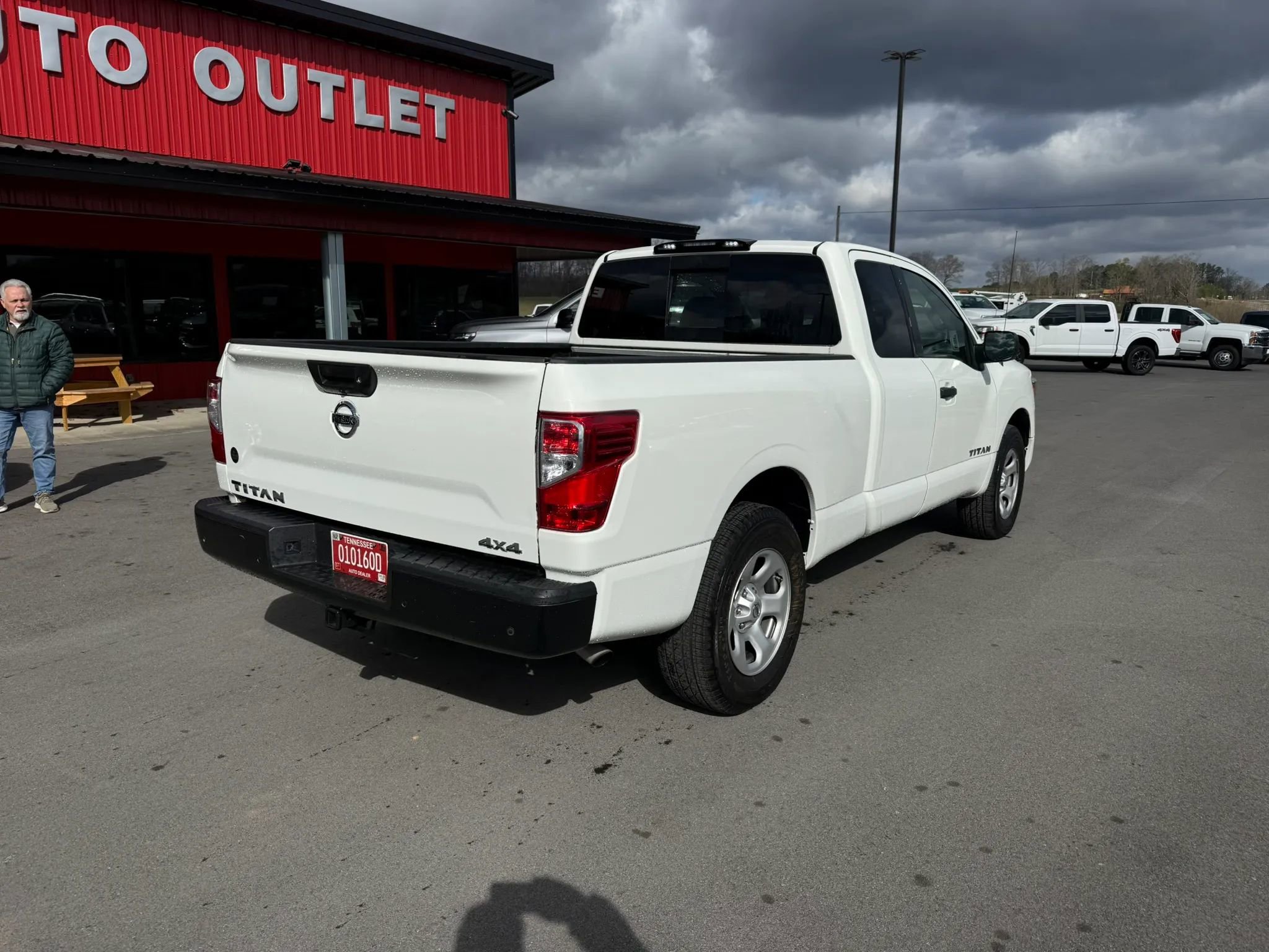 Used 2020 Nissan Titan S w/ S Utility Package image 4