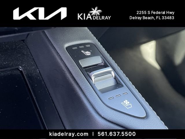 Used 2024 Kia Telluride SX w/ Towing Package FWD image 24