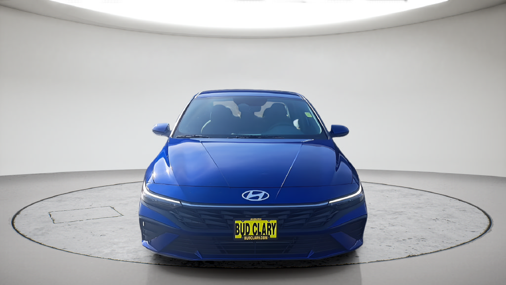 Used 2024 Hyundai Elantra SEL FWD image 2