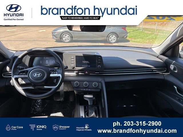 Certified 2026 Hyundai Elantra SE w/ Cargo Package FWD image 12