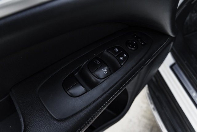 Used 2019 Nissan Pathfinder Platinum image 20