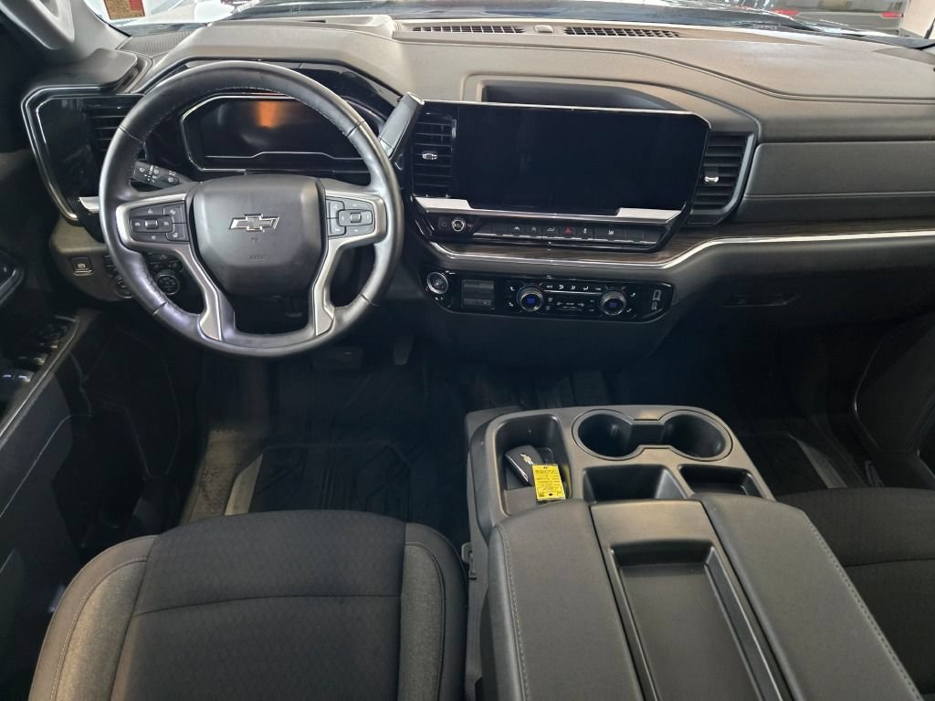 Used 2024 Chevrolet Silverado 1500 RST w/ Protection Package AWD/4WD image 18