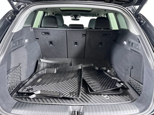 Used 2025 Audi Q6 e-tron Premium Plus image 26