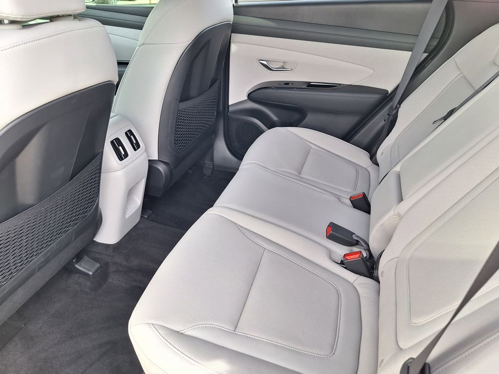New 2025 Hyundai Tucson Limited image 12