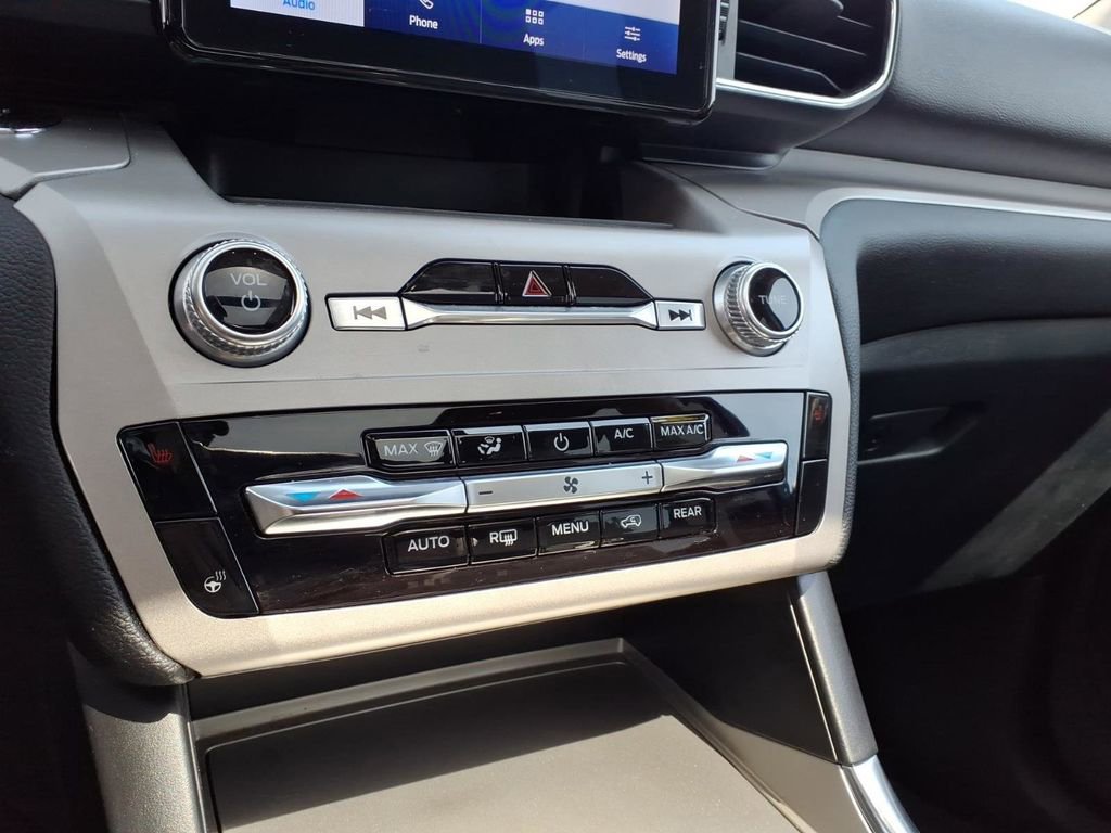 Certified 2023 Ford Explorer XLT w/ Equipment Group 202A AWD/4WD image 22