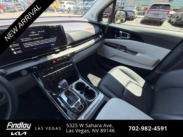 Certified 2023 Kia Carnival EX FWD image 11
