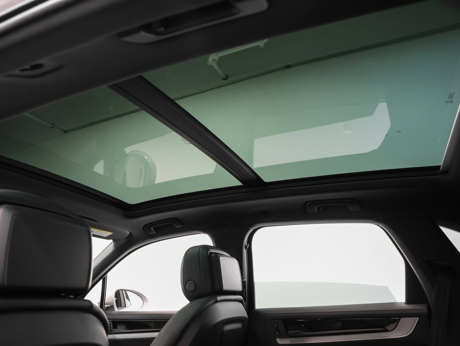 New 2026 Porsche Cayenne S image 46