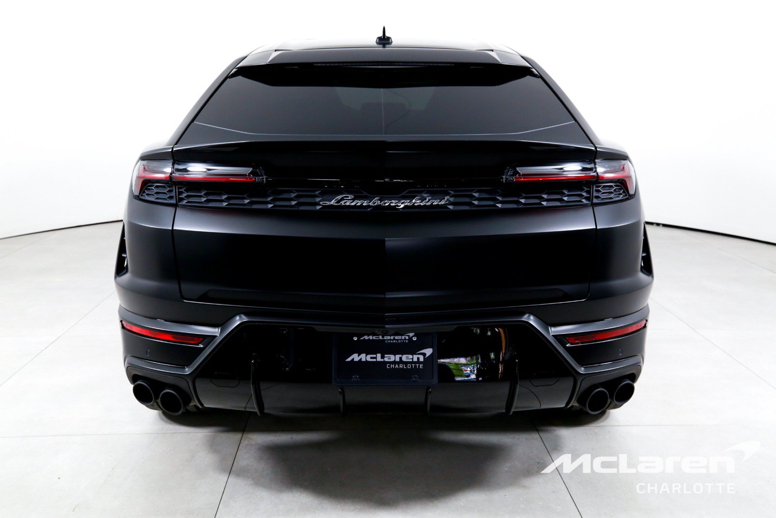 Used 2025 Lamborghini Urus SE AWD/4WD image 7