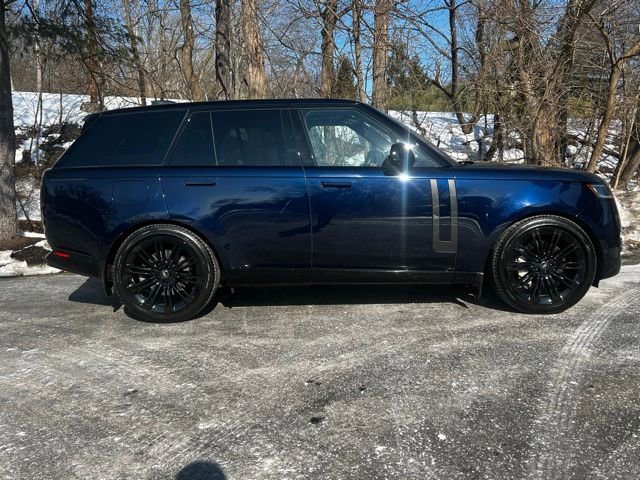 Used 2023 Land Rover Range Rover SE image 6