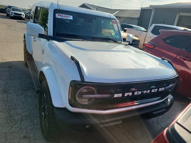 Used 2025 Ford Bronco Outer Banks AWD/4WD image 8