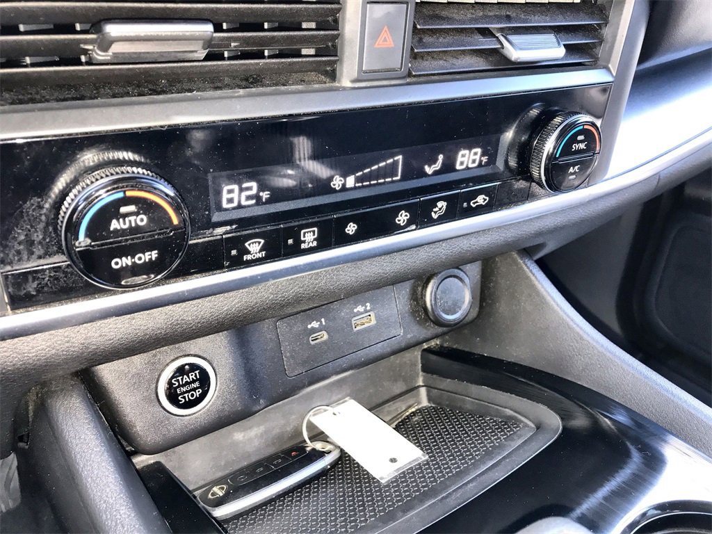 Certified 2023 Nissan Rogue SV image 18