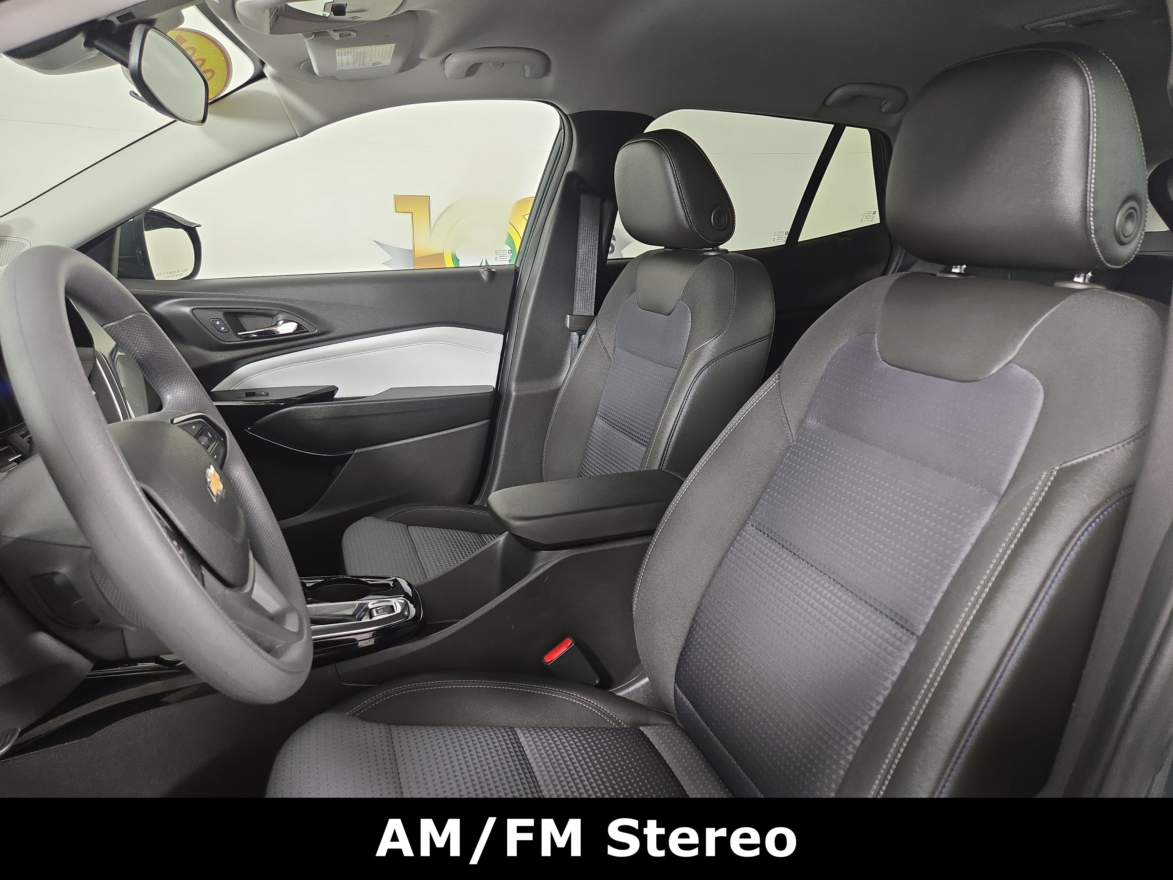 Certified 2025 Chevrolet Trax LT FWD image 11