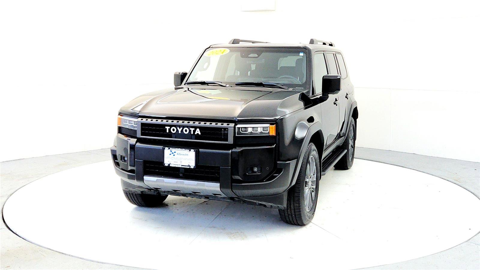 Used 2024 Toyota Land Cruiser image 2