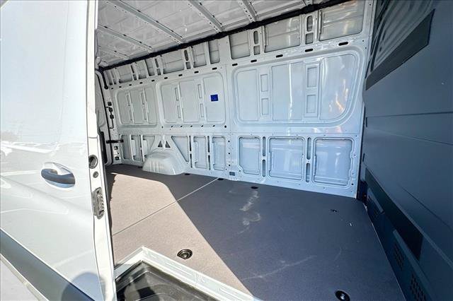 New 2026 Mercedes-Benz Sprinter 2500 image 22