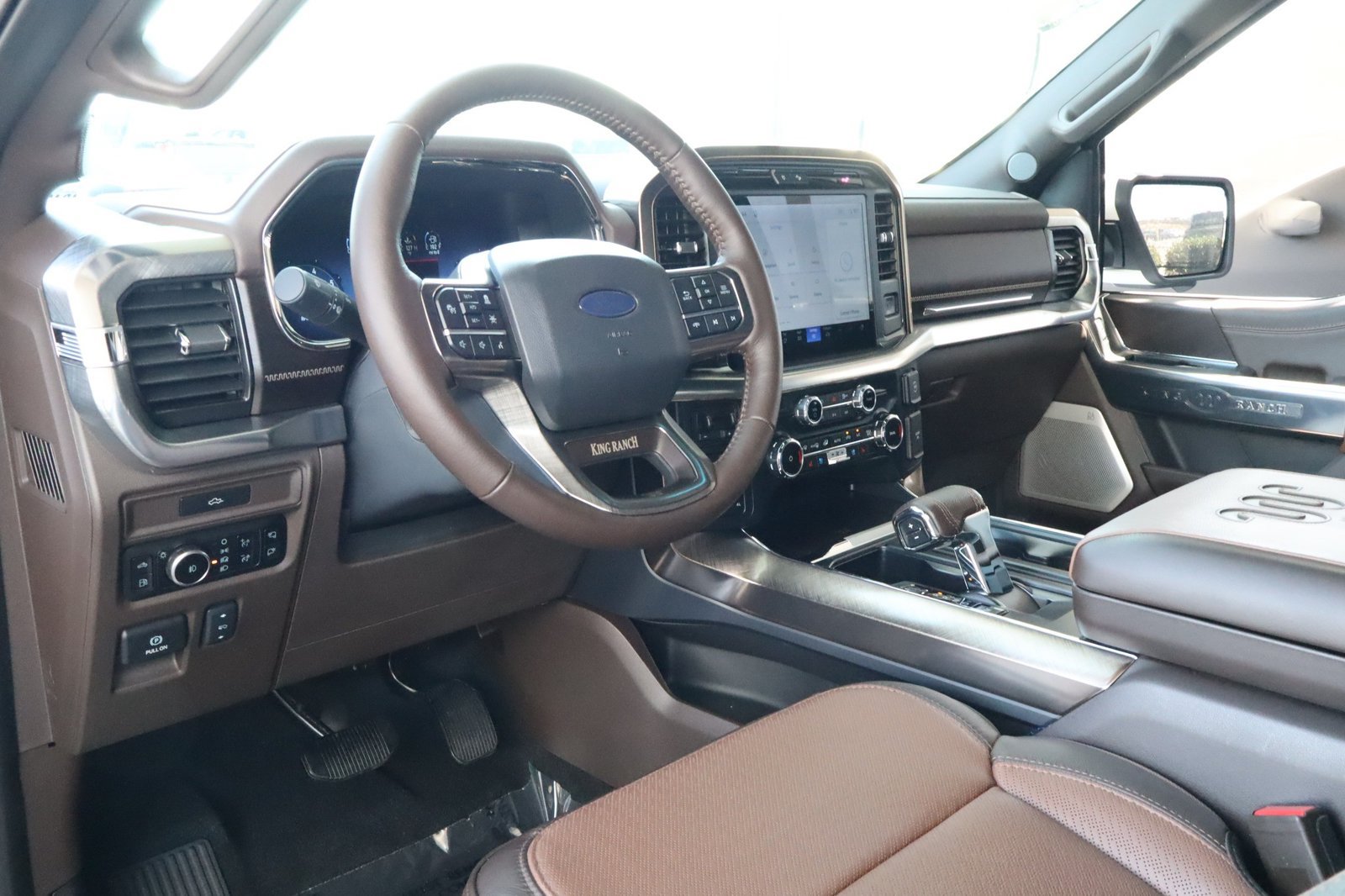 Used 2026 Ford F150 King Ranch w/ Equipment Group 601A High AWD/4WD image 18