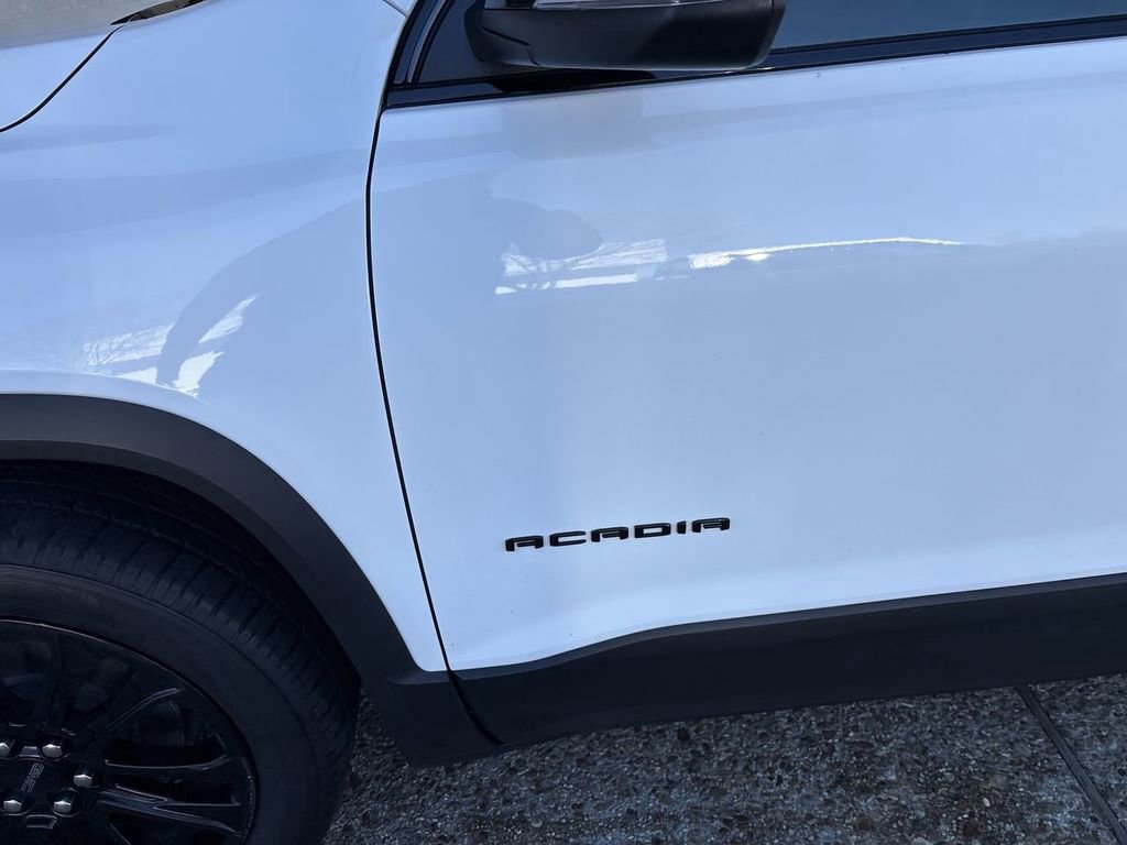 Certified 2023 GMC Acadia SLT w/ Elevation Edition image 33