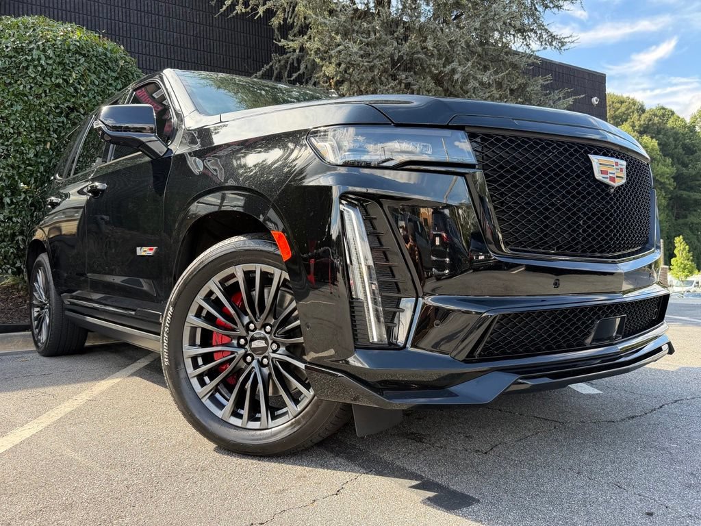 Used 2023 Cadillac Escalade V AWD/4WD image 8