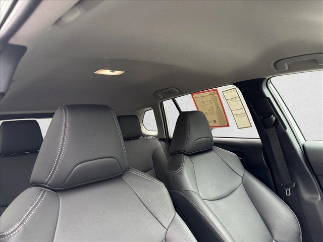 Certified 2026 Toyota Corolla Cross XLE FWD image 28