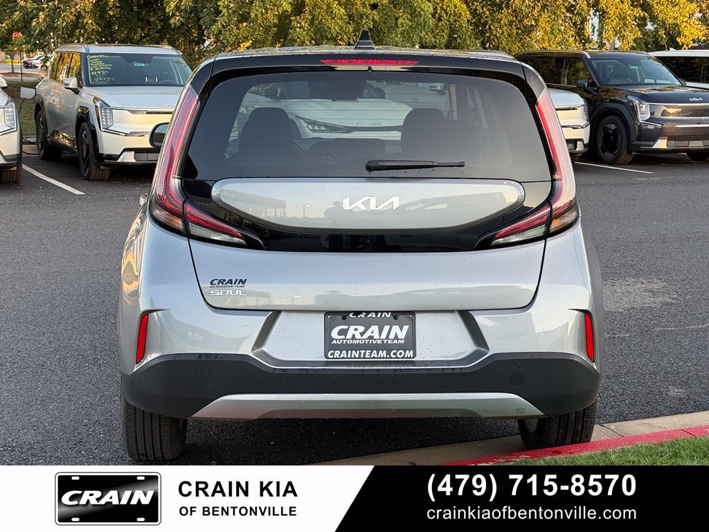 Certified 2025 Kia Soul LX w/ LX Technology Package FWD image 6