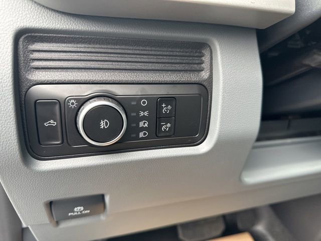 New 2026 Ford F250 XL w/ XL Chrome Package image 15