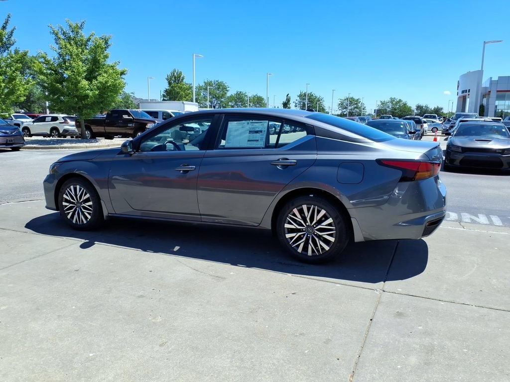 New 2026 Nissan Altima 2.5 SV FWD image 5