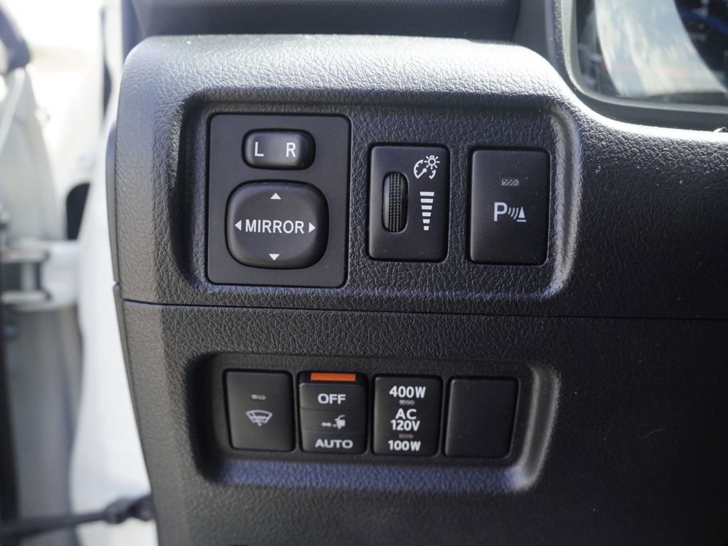 Used 2016 Toyota 4Runner Limited image 13