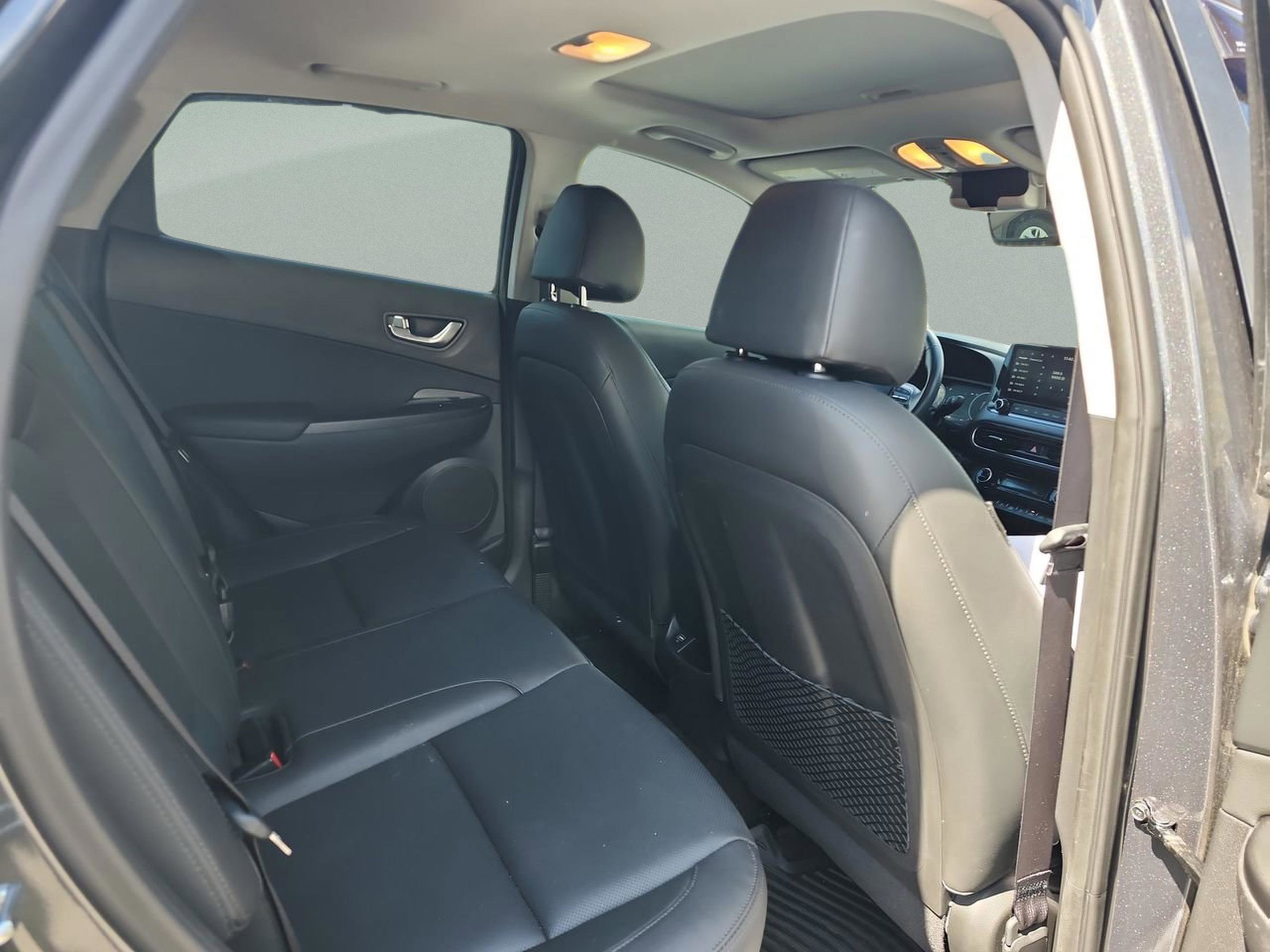 Certified 2022 Hyundai Kona Limited image 17