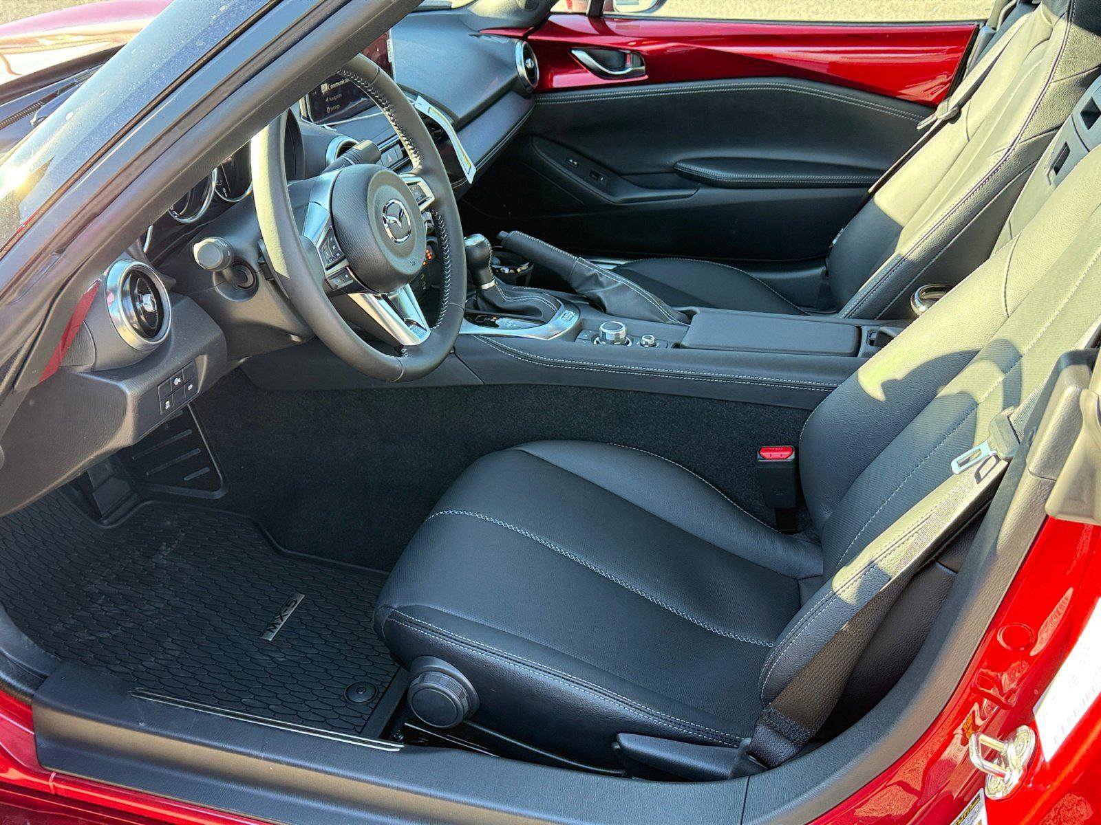 New 2025 MAZDA MX-5 Miata Grand Touring w/ Weather Package image 10