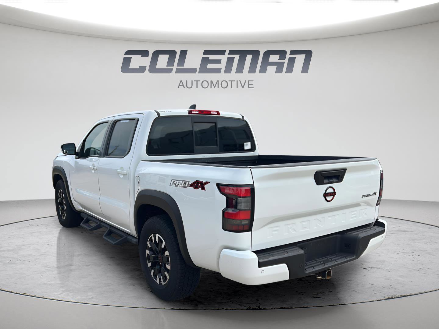 Used 2022 Nissan Frontier PRO-4X w/ Technology Package image 7