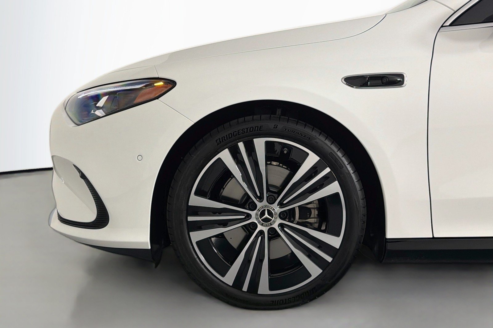 New 2027 Mercedes-Benz CLA 250+ image 9