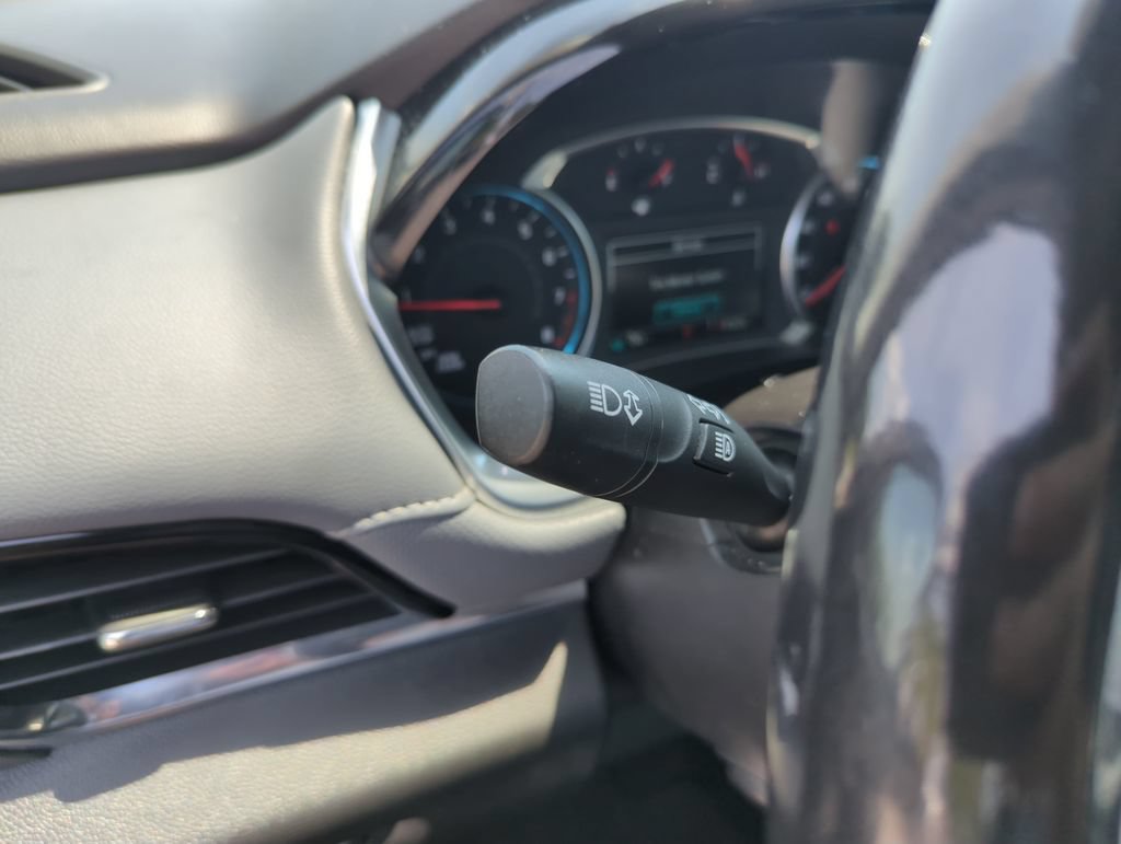Used 2019 Chevrolet Traverse Premier w/ Driver Confidence II Package FWD image 21