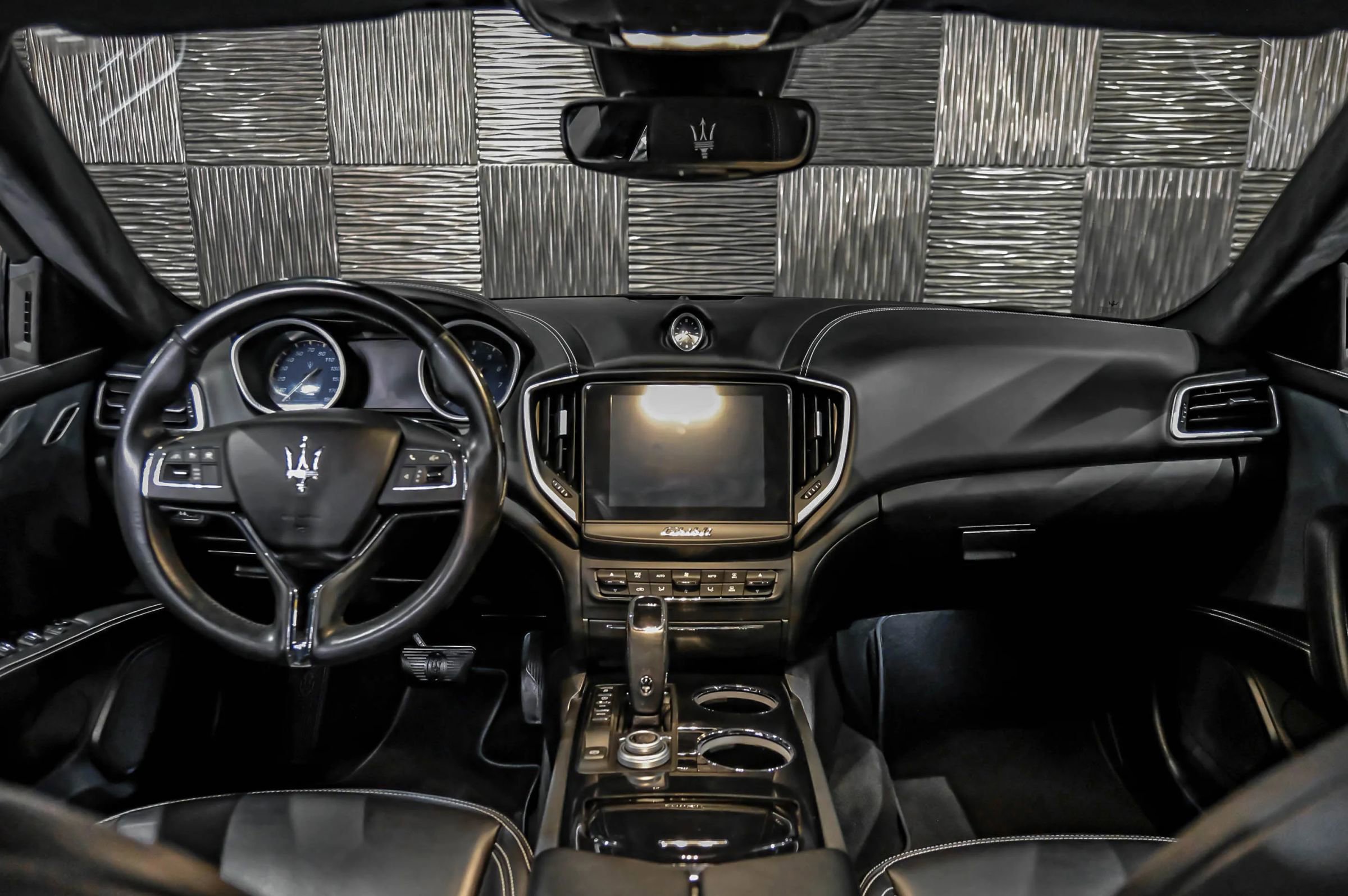 Used 2019 Maserati Ghibli S GranLusso AWD/4WD image 12