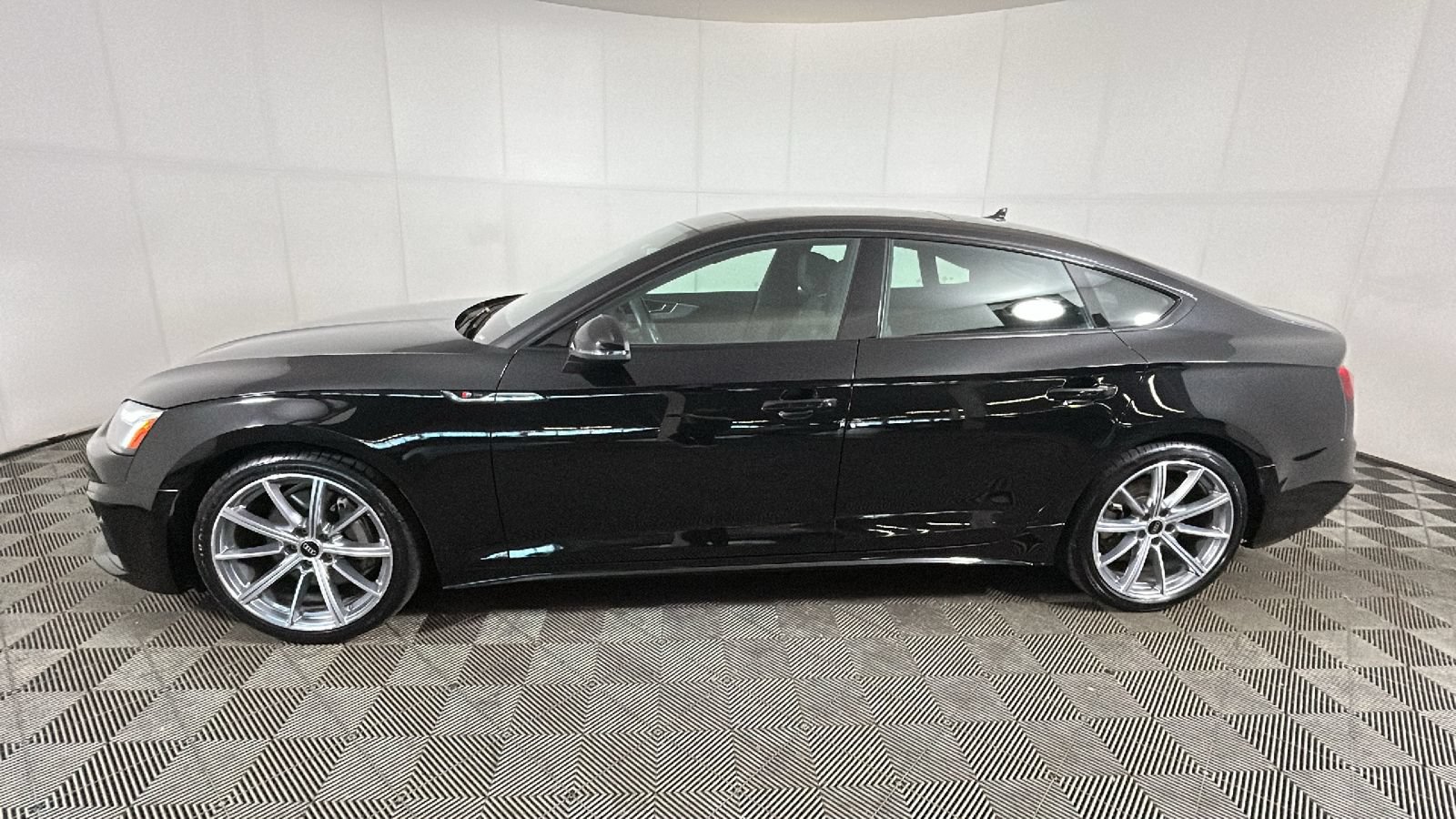 Used 2025 Audi A5 2.0T Premium Plus AWD/4WD image 5
