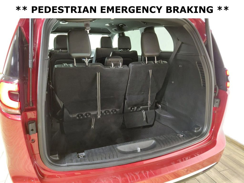 Used 2025 Chrysler Pacifica Select image 13