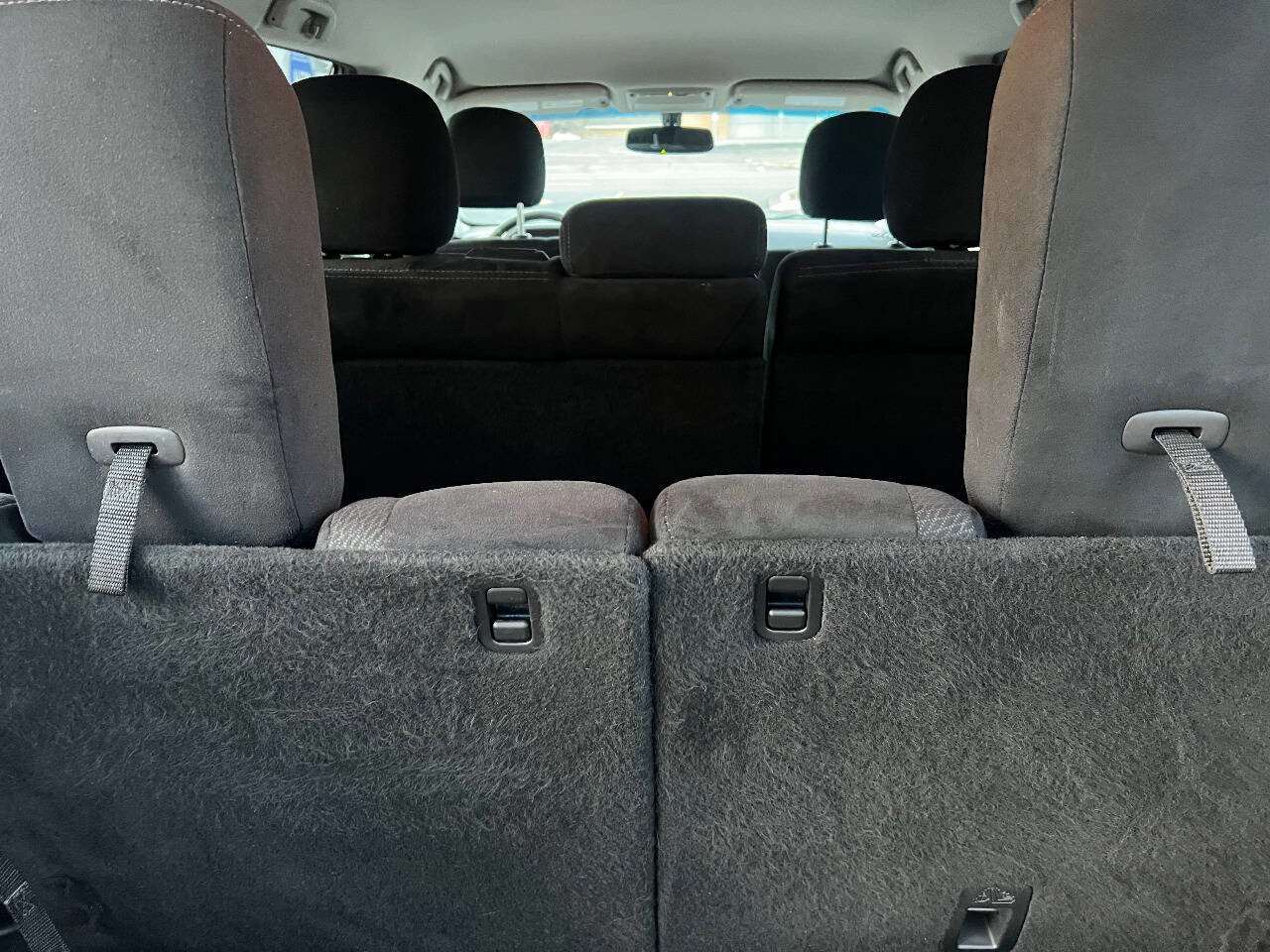 Used 2015 Nissan Pathfinder SV image 16