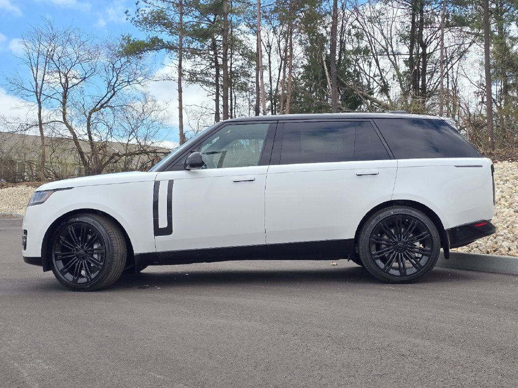 New 2026 Land Rover Range Rover Long Wheelbase SE AWD/4WD image 23