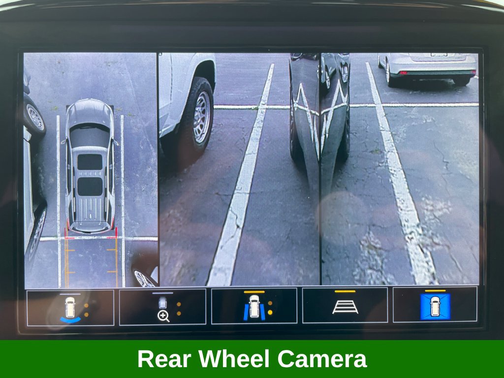 Used 2023 Chevrolet Traverse LT w/ Rear Camera Mirror Package AWD/4WD image 40