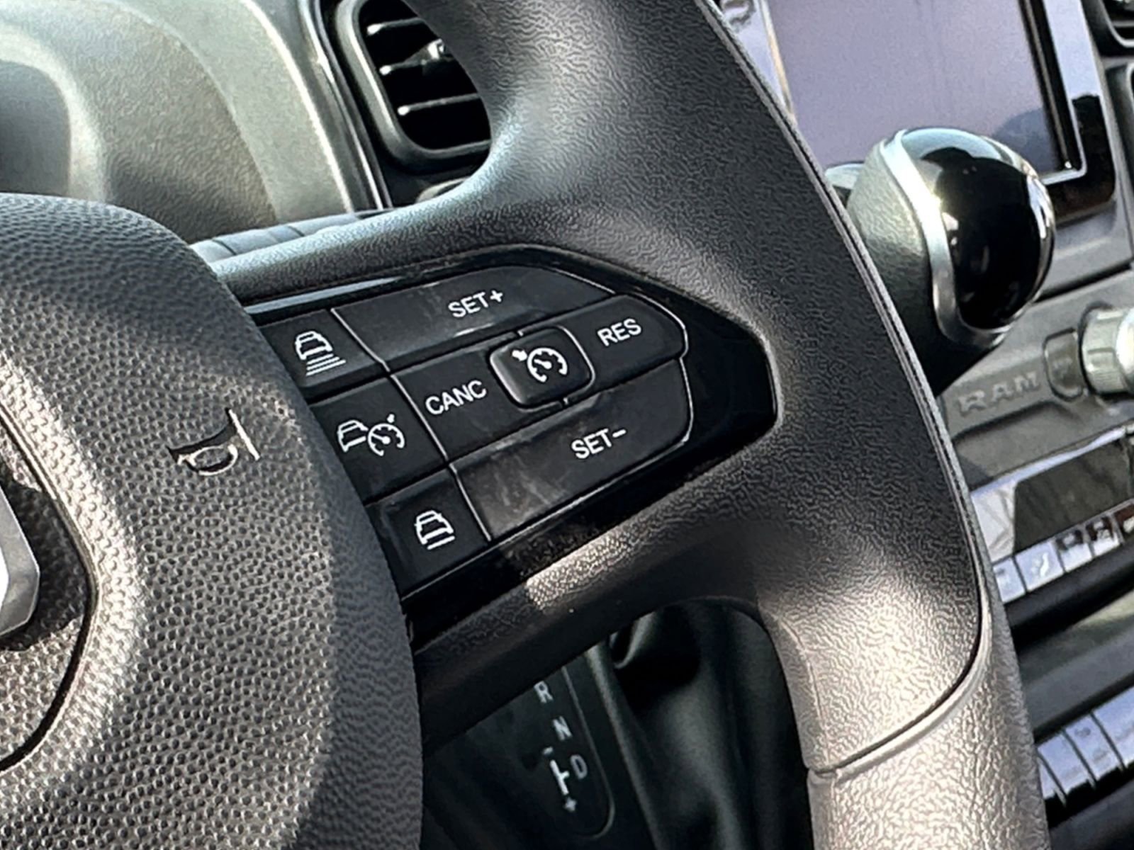 Used 2025 RAM ProMaster 2500 w/ Convenience Group image 22