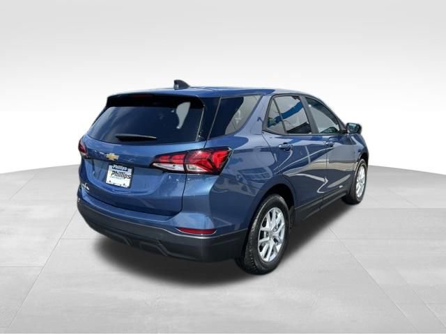 Used 2024 Chevrolet Equinox LS w/ LS Convenience Package image 12