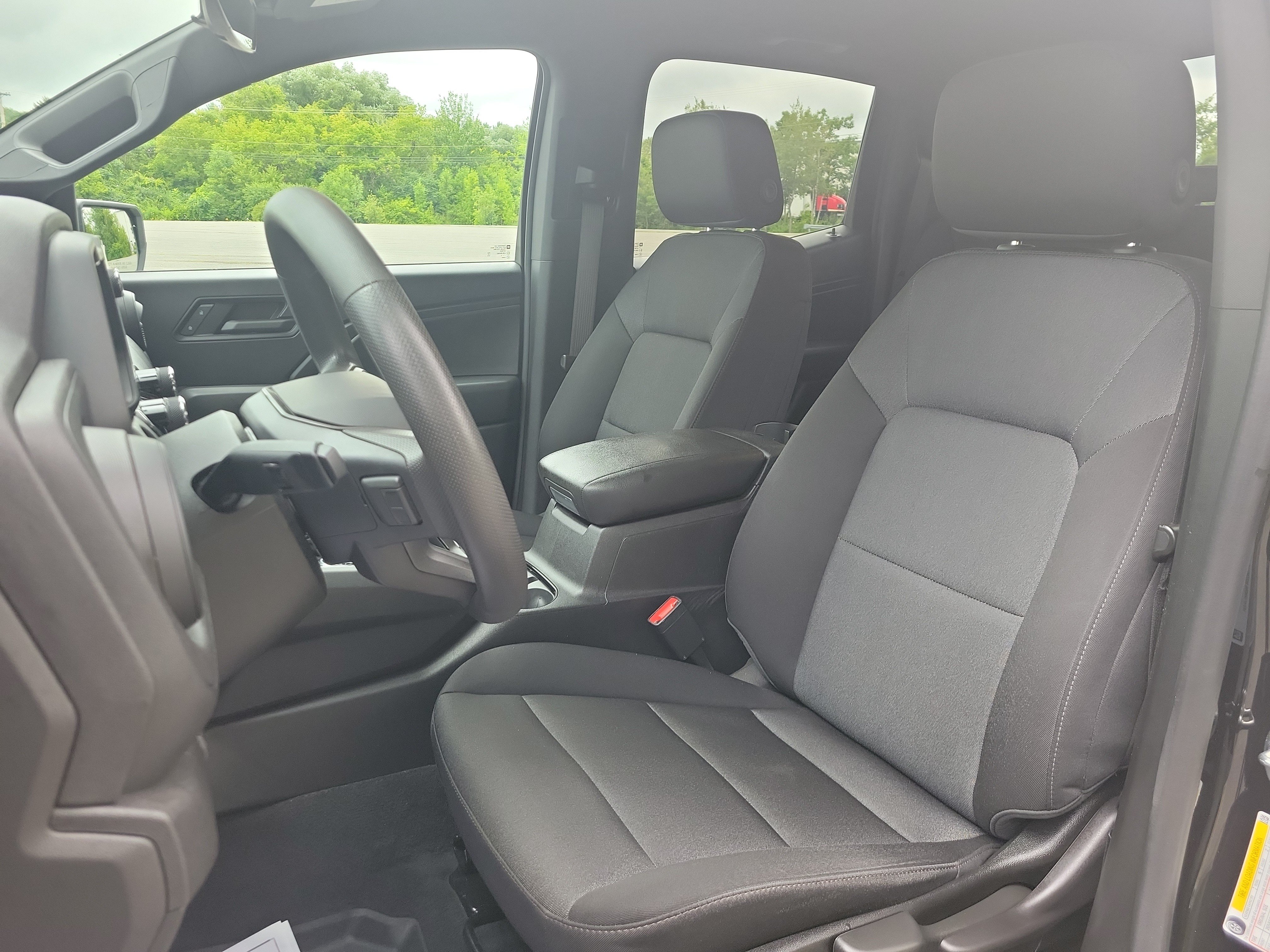 Used 2024 Chevrolet Colorado Trail Boss AWD/4WD image 14