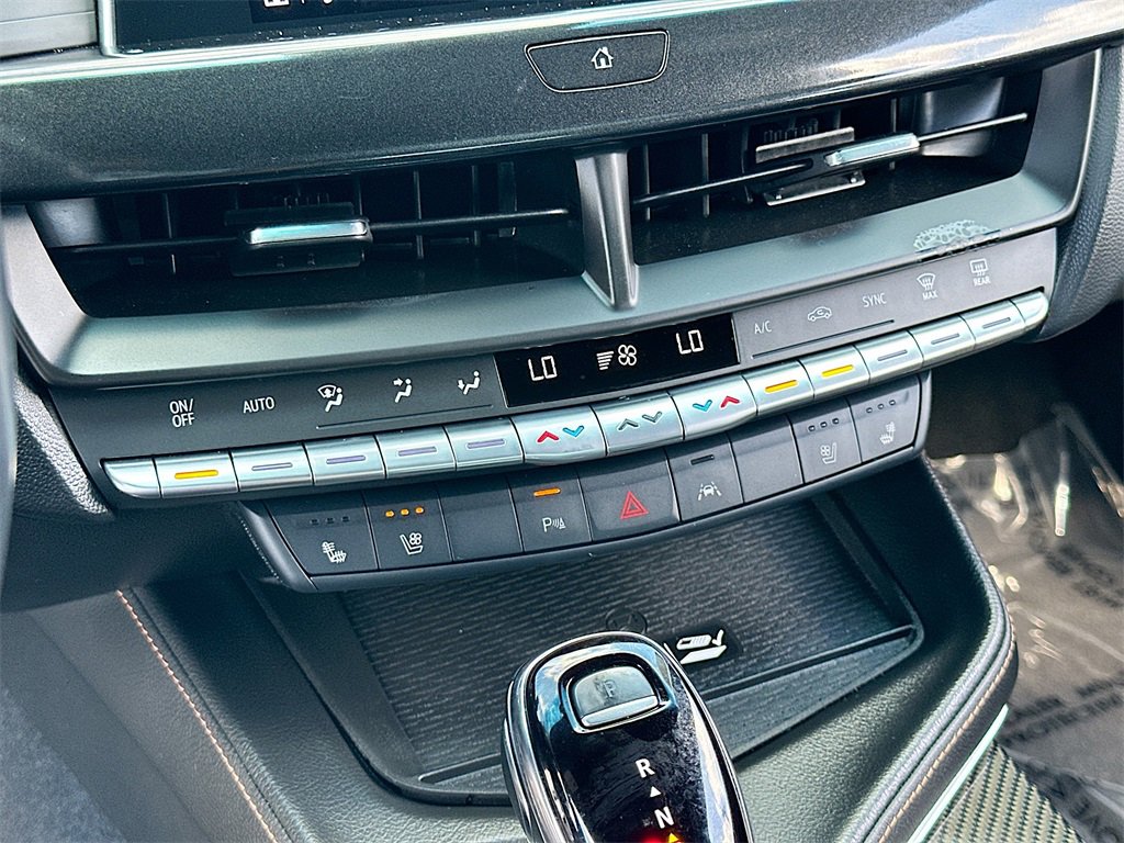 Used 2023 Cadillac CT4 V w/ Technology Package image 15